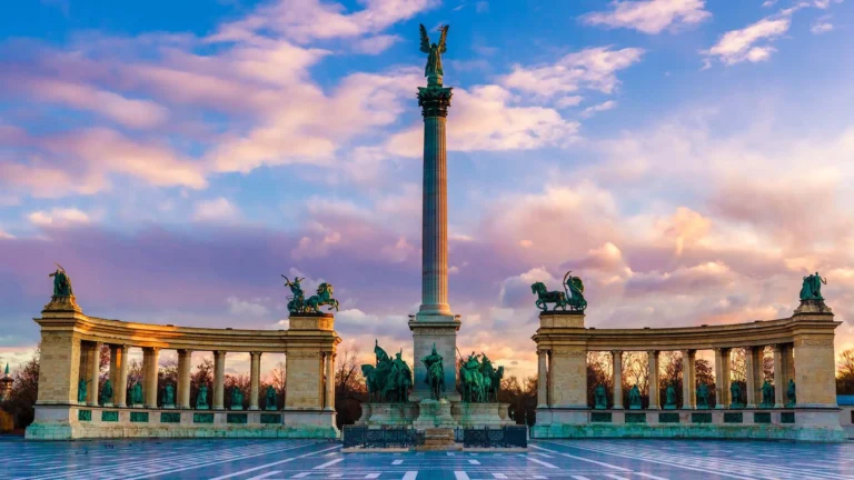Budapest menő, jönnek a turisták!