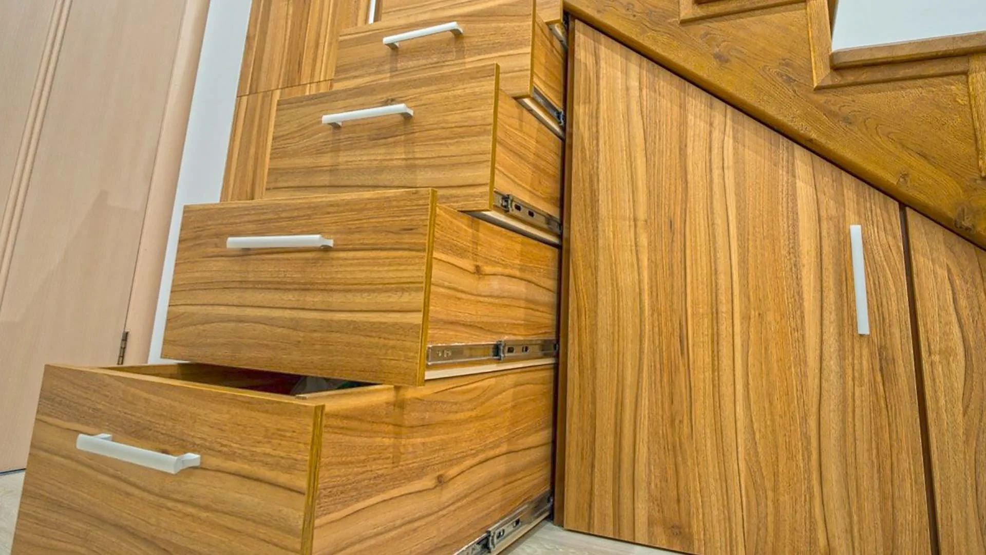 Rejtett tárolók a lakásban